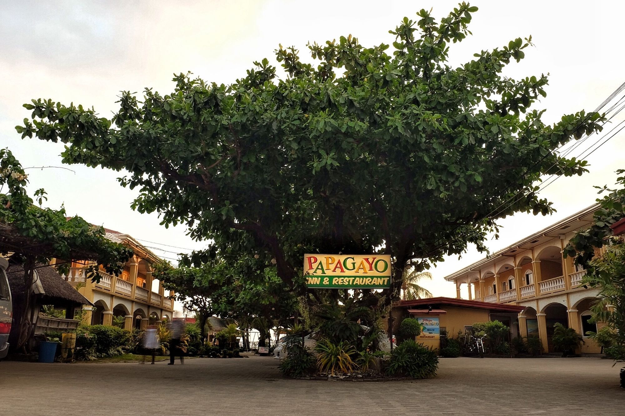Playa Papagayo Beach Inn Olongapo Esterno foto